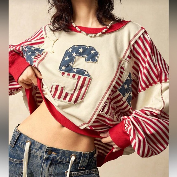 Patriotic USA Flag Sweatshirt - Picture 2 of 4